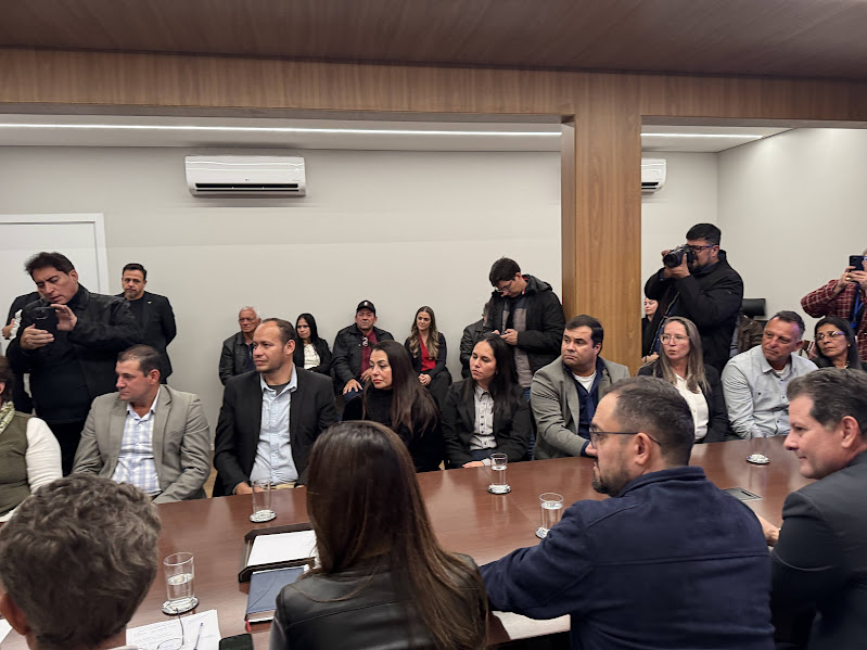 Câmara de Vereadores de Caracol cumpre papel estratégico na viabilização de recursos junto ao Governo do Estado Câmara de Vereadores de Caracol cumpre papel estratégico na viabilização de recursos junto ao Governo do Estado