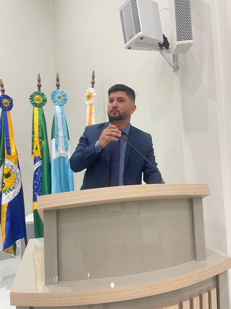 Câmara de Vereadores de Paranhos tem movimentada sessão nesta segunda-feira