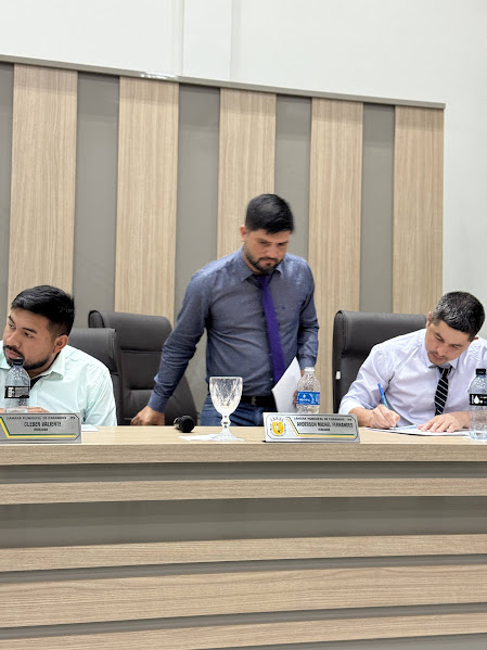 Câmara de Vereadores de Paranhos tem sessão produtiva e intensa agenda nos próximos dias Câmara de Vereadores de Paranhos tem sessão produtiva e intensa agenda nos próximos dias