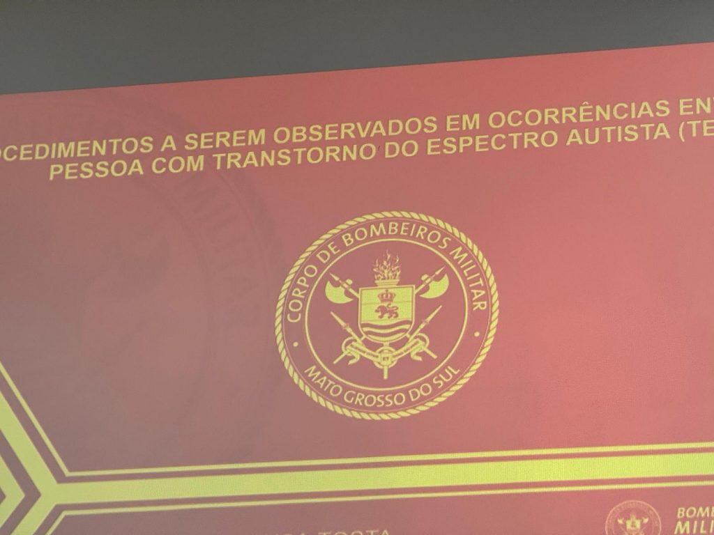 Prefeitura de Paranhos e SEMEC promovem palestra sobre Autismo com o Corpo de Bombeiros Prefeitura de Paranhos e SEMEC promovem palestra sobre Autismo com o Corpo de Bombeiros