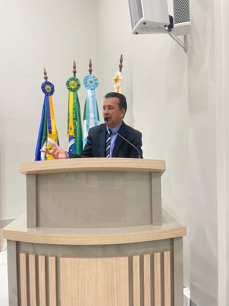 Câmara de Vereadores de Paranhos tem movimentada sessão nesta segunda-feira