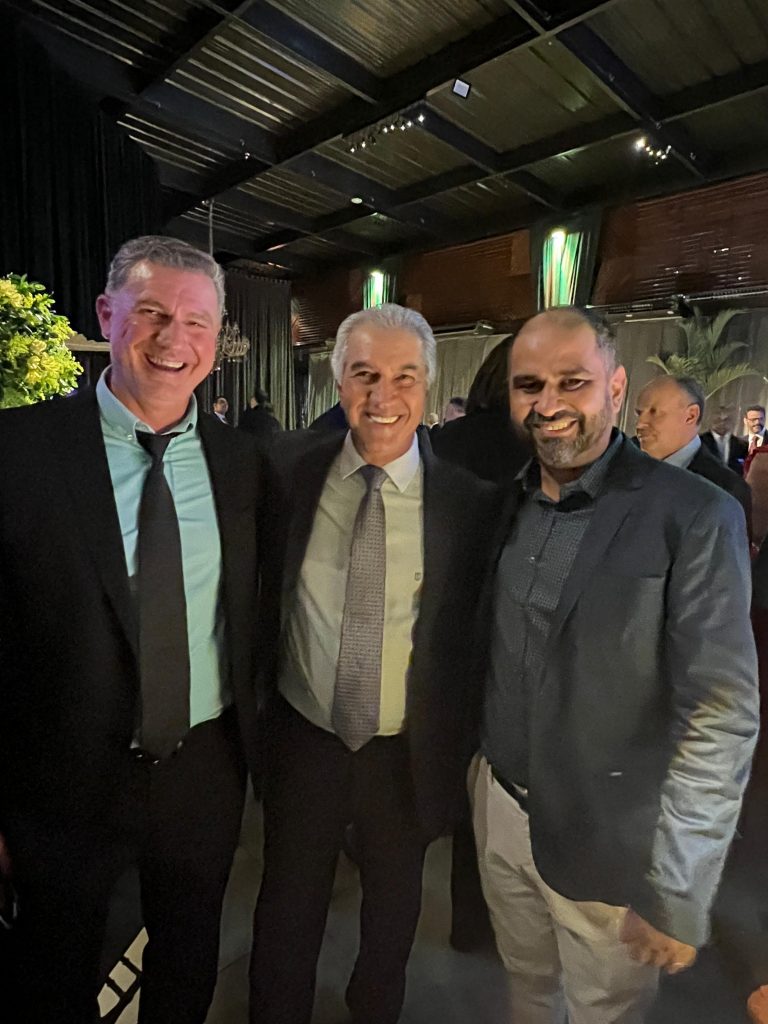 Prefeito Hélio Acosta se encontra com o presidente do Paraguai, Santiago Peña