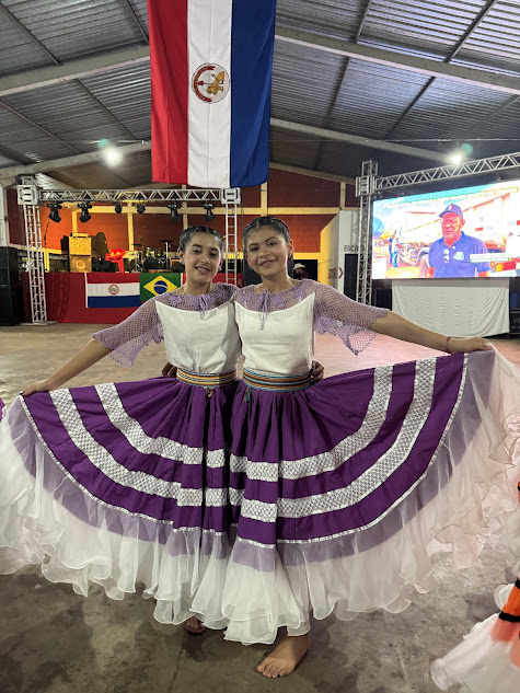 Cultura Paraguaia agitou Caracol no último sábado Cultura Paraguaia agitou Caracol no último sábado