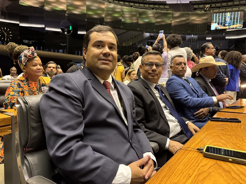 Prefeito Carlos Humberto Pagliosa e vereadores celebram resultados de viagem a Brasília