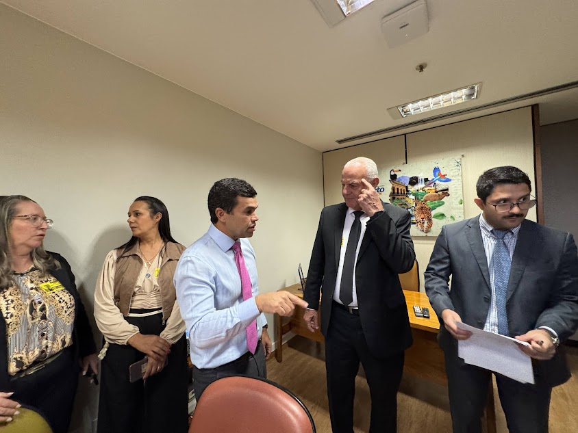 Prefeito Carlos Humberto Pagliosa e vereadores celebram resultados de viagem a Brasília