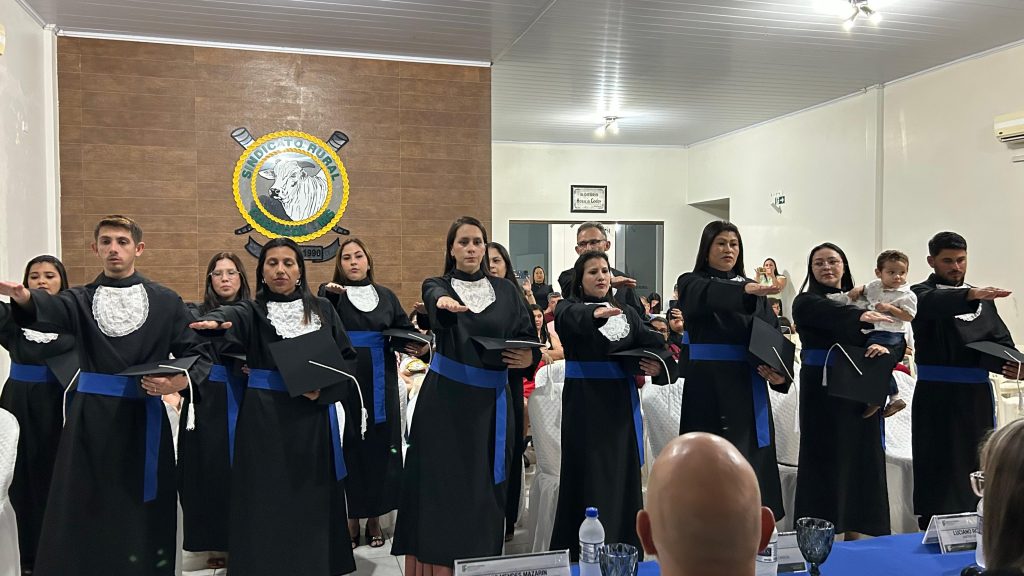 Caracol celebra formatura da primeira turma do Curso Técnico em Administração do Instituto Federal Caracol celebra formatura da primeira turma do Curso Técnico em Administração do Instituto Federal