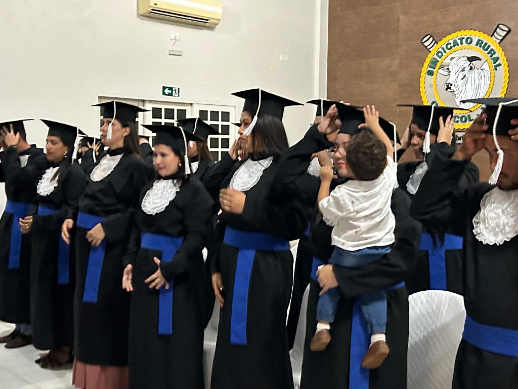 Caracol celebra formatura da primeira turma do Curso Técnico em Administração do Instituto Federal Caracol celebra formatura da primeira turma do Curso Técnico em Administração do Instituto Federal