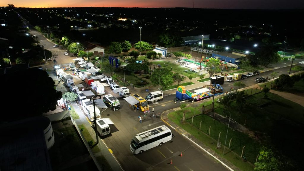 Caravana Motorhome Bioceânica é sucesso de interação e socialização em Caracol Caravana Motorhome Bioceânica é sucesso de interação e socialização em Caracol