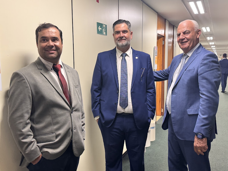 Prefeito Neco e vereadores de Caracol cumprem agenda positiva em Brasília