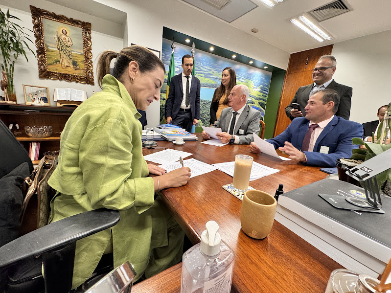 Prefeito Neco e vereadores de Caracol cumprem agenda positiva em Brasília