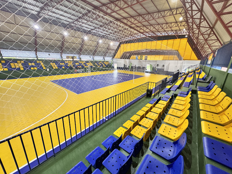 Reforma do Ginásio Primeiro de Maio em Caracol é inaugurada com grande público