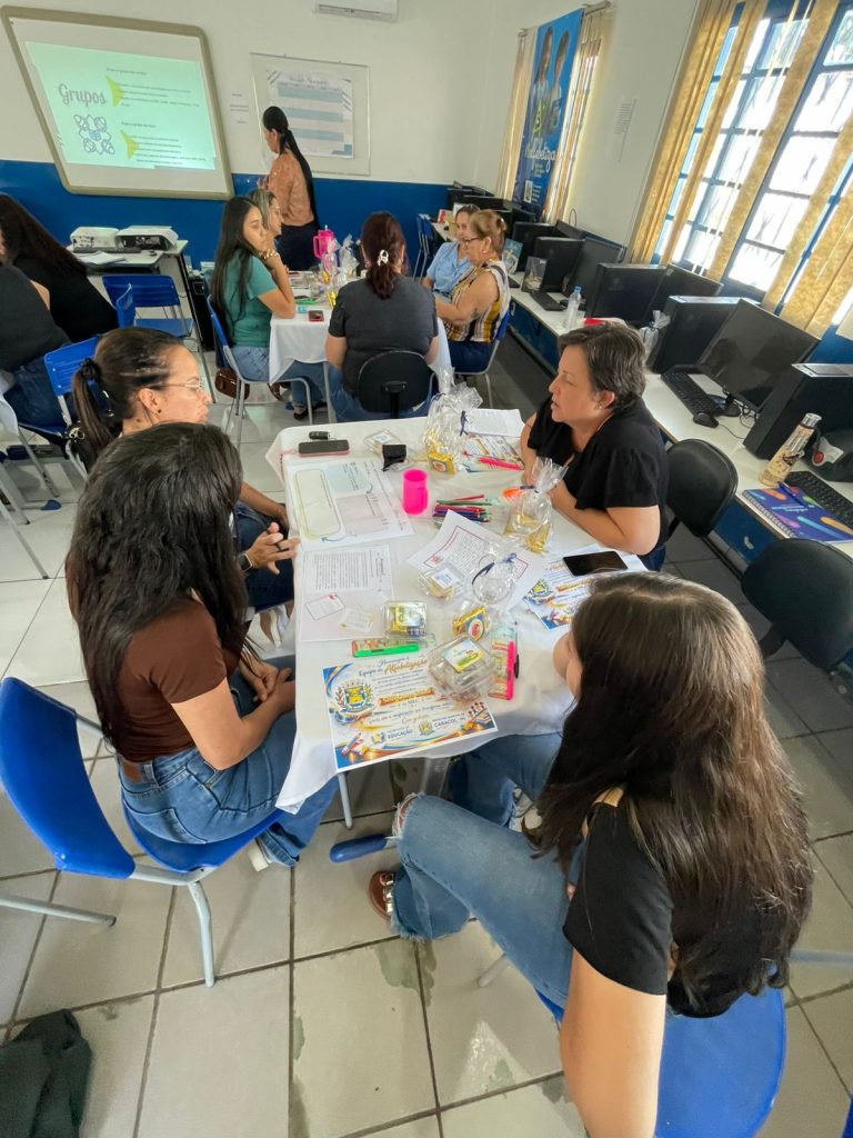 Secretária Thaiz Leite celebra Selo Ouro e reconhece trabalho da equipe de alfabetização