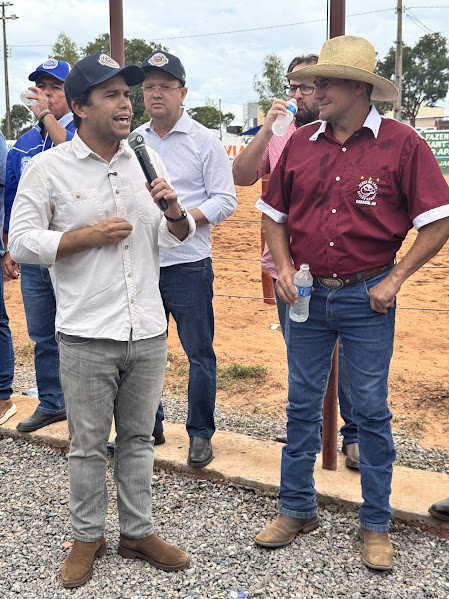 Patrão Preguinho e diretoria comemoram sucesso do 41º Encontro de Laço