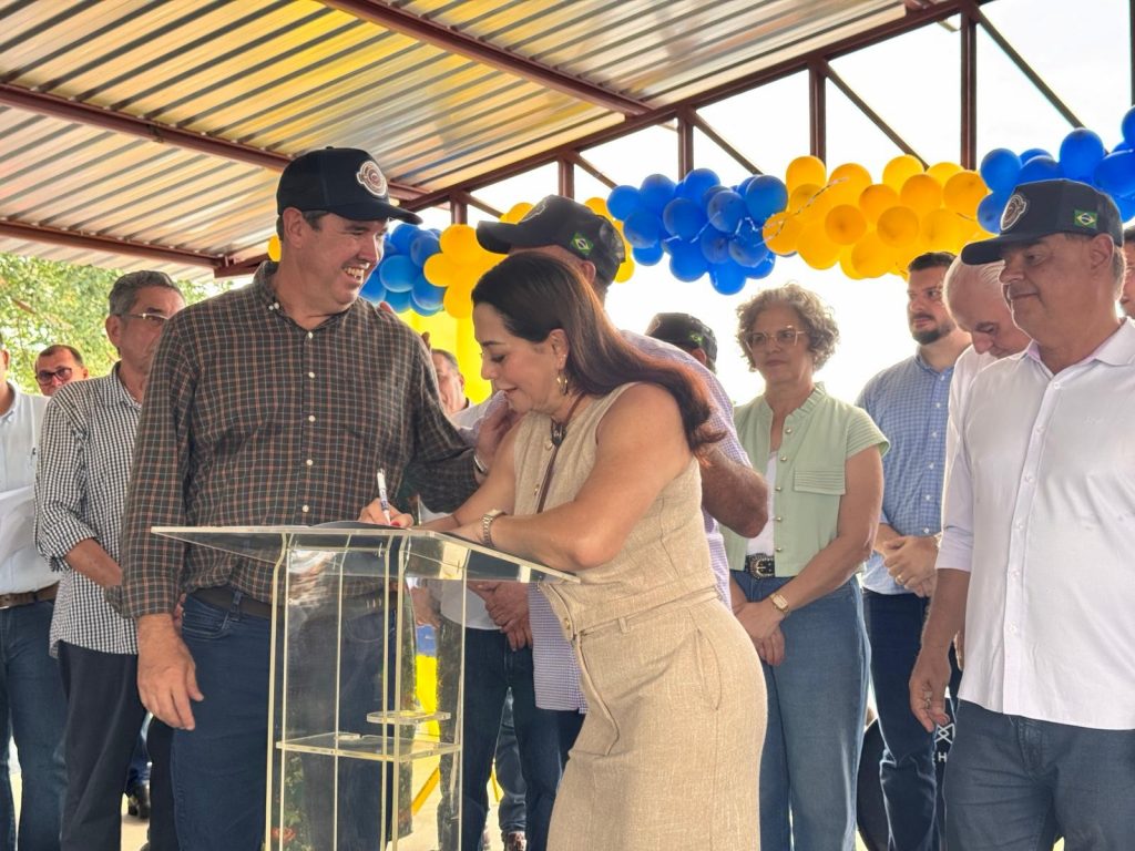Prefeito Neco e governador Riedel comemoram mais de R$ 51 milhões em investimentos em Caracol