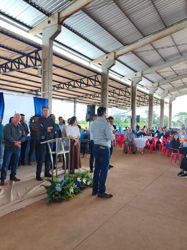 Governador Eduardo Riedel e prefeito Rogério Torquetti lançam novas obras no aniversário de Tacuru