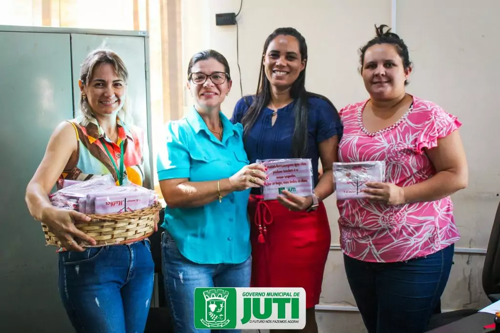 Prefeitura de Juti realizou homenagem às mulheres no dia 8 de março; Confira as fotos