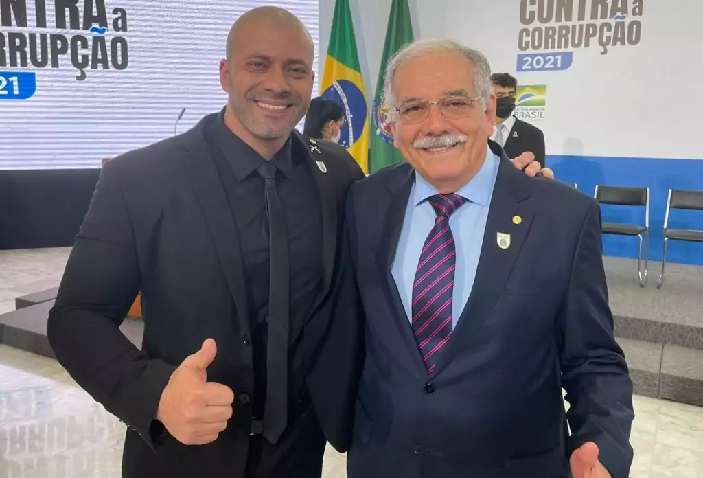 Ovando e Trutis criticam STF por condenar deputado bolsonarista a oito anos de prisão Ovando e Trutis criticam STF por condenar deputado bolsonarista a oito anos de prisão