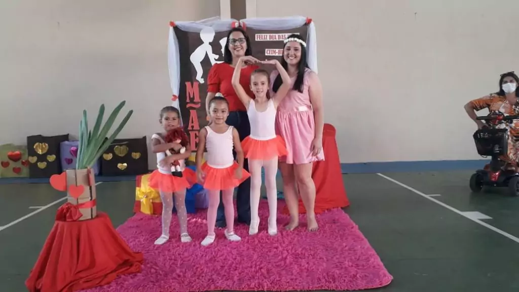 CEIM Hermito Benigno de Souza realizou programação de Dia das Mães em Caracol CEIM Hermito Benigno de Souza realizou programação de Dia das Mães em Caracol