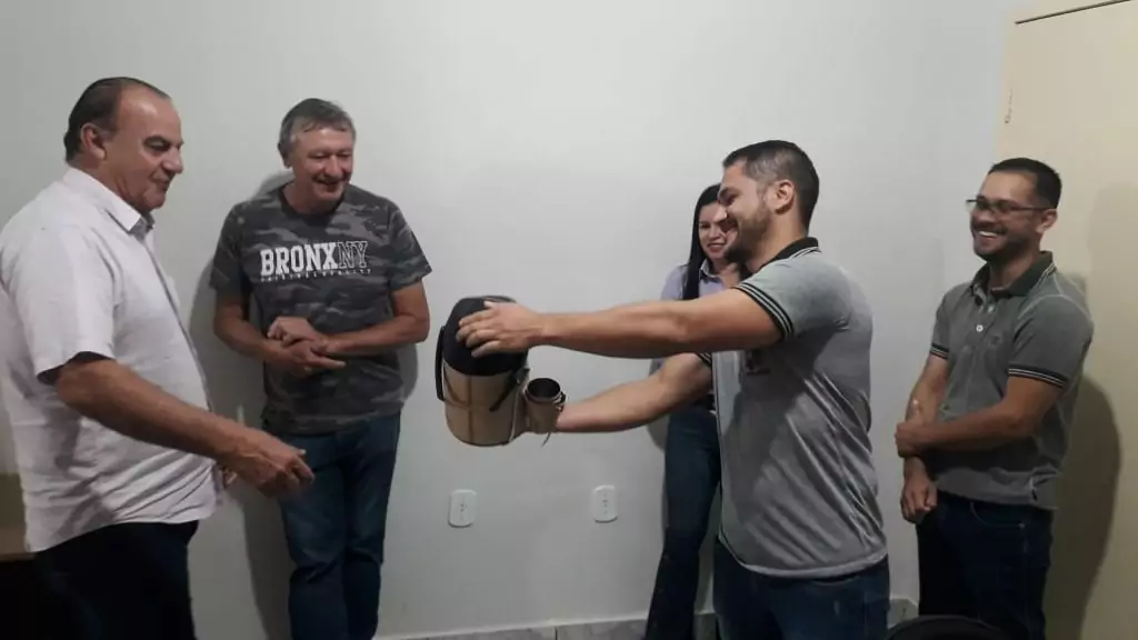 Após 37 anos de serviços prestados ao município, Doroci Souza Neto se aposenta em Caracol Após 37 anos de serviços prestados ao município, Doroci Souza Neto se aposenta em Caracol