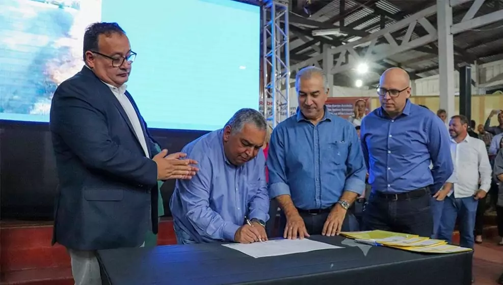 Presidente da Câmara Valter Brito realiza a maior devolução de duodécimo da história do município Presidente da Câmara Valter Brito realiza a maior devolução de duodécimo da história do município