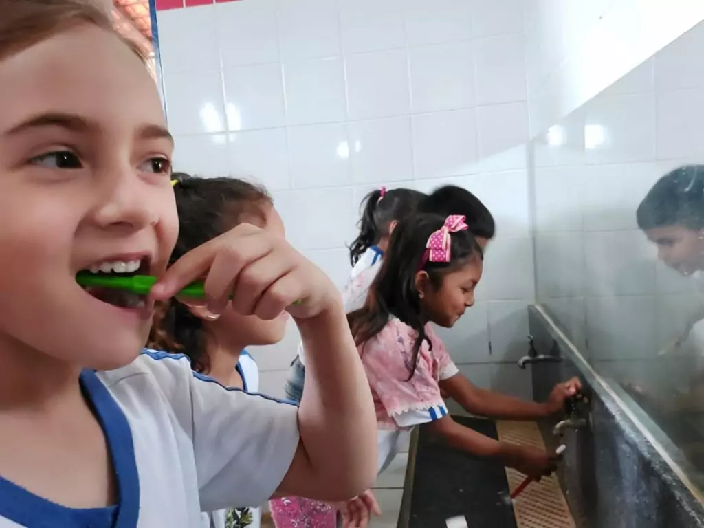 Prefeitura de Caracol realiza escovação supervisionada para estudantes e entrega de kits de higiene bucal Prefeitura de Caracol realiza escovação supervisionada para estudantes e entrega de kits de higiene bucal
