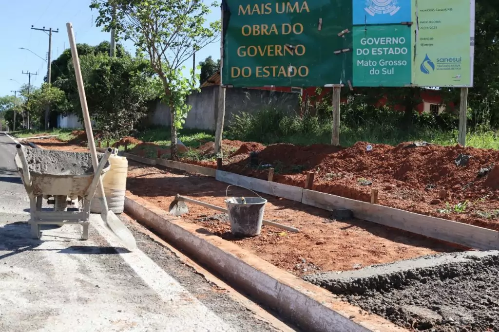 Programa de construção de passeios públicos avança em Caracol