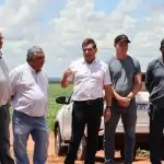 Valter Brito acompanha Dr. Bandeira e Chico Piroli em visita técnica aos serviços na estrada Nova Esperança
