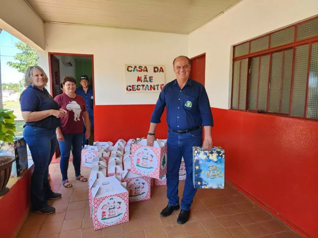Prefeitura de Caracol presenteia servidores municipais com Cesta de Natal Prefeitura de Caracol presenteia servidores municipais com Cesta de Natal