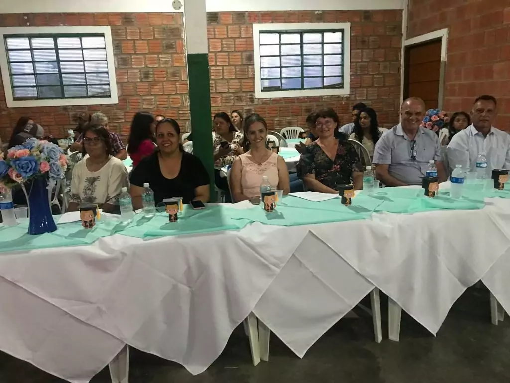 Escola Municipal Inácio Silvestre Monteiro realizou formatura para o Pré II