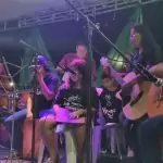 Com muita emoção e alegria, multidão prestigia inauguração da Iluminação Natalina de Caracol Com muita emoção e alegria, multidão prestigia inauguração da Iluminação Natalina de Caracol