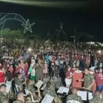 Com muita emoção e alegria, multidão prestigia inauguração da Iluminação Natalina de Caracol Com muita emoção e alegria, multidão prestigia inauguração da Iluminação Natalina de Caracol