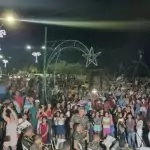 Com muita emoção e alegria, multidão prestigia inauguração da Iluminação Natalina de Caracol Com muita emoção e alegria, multidão prestigia inauguração da Iluminação Natalina de Caracol
