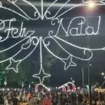 Com muita emoção e alegria, multidão prestigia inauguração da Iluminação Natalina de Caracol Com muita emoção e alegria, multidão prestigia inauguração da Iluminação Natalina de Caracol