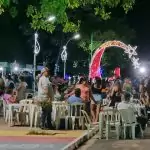 Com muita emoção e alegria, multidão prestigia inauguração da Iluminação Natalina de Caracol Com muita emoção e alegria, multidão prestigia inauguração da Iluminação Natalina de Caracol