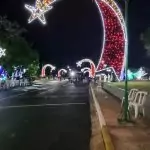 Com muita emoção e alegria, multidão prestigia inauguração da Iluminação Natalina de Caracol Com muita emoção e alegria, multidão prestigia inauguração da Iluminação Natalina de Caracol