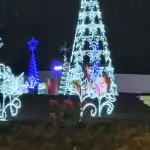 Com muita emoção e alegria, multidão prestigia inauguração da Iluminação Natalina de Caracol Com muita emoção e alegria, multidão prestigia inauguração da Iluminação Natalina de Caracol