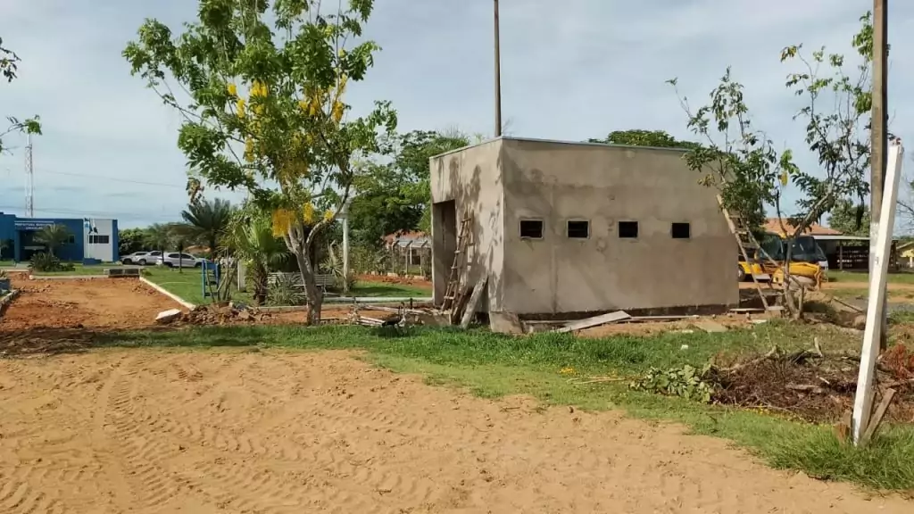 Neco Pagliosa comemora início da reforma da Praça Primeiro de Maio em Caracol