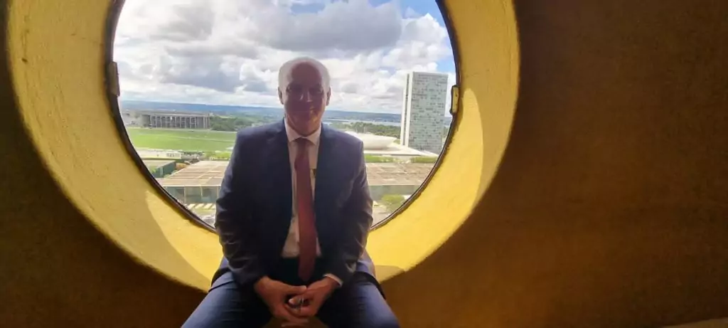 Prefeito de Caracol inicia segundo dia de trabalhos em Brasília