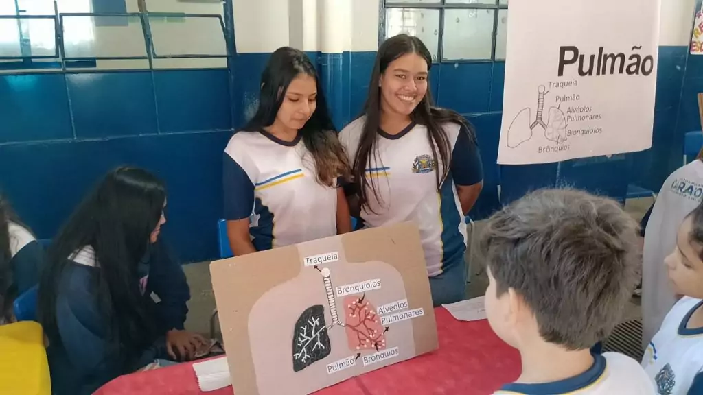 Escolas municipais realizaram Feira de Ciências para apresentação de projetos, pesquisas e experimentos dos alunos Escolas municipais realizaram Feira de Ciências para apresentação de projetos, pesquisas e experimentos dos alunos