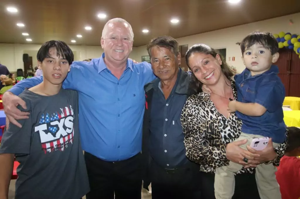 Em Juti, público comparece em massa para a filiação de Gilson Cruz no PSDB