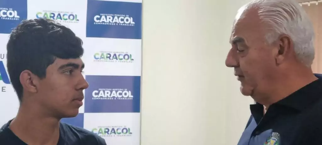 Aluno de Caracol é convocado pela Base Aérea de Campo Grande para jogar Estadual de Voleibol Aluno de Caracol é convocado pela Base Aérea de Campo Grande para jogar Estadual de Voleibol