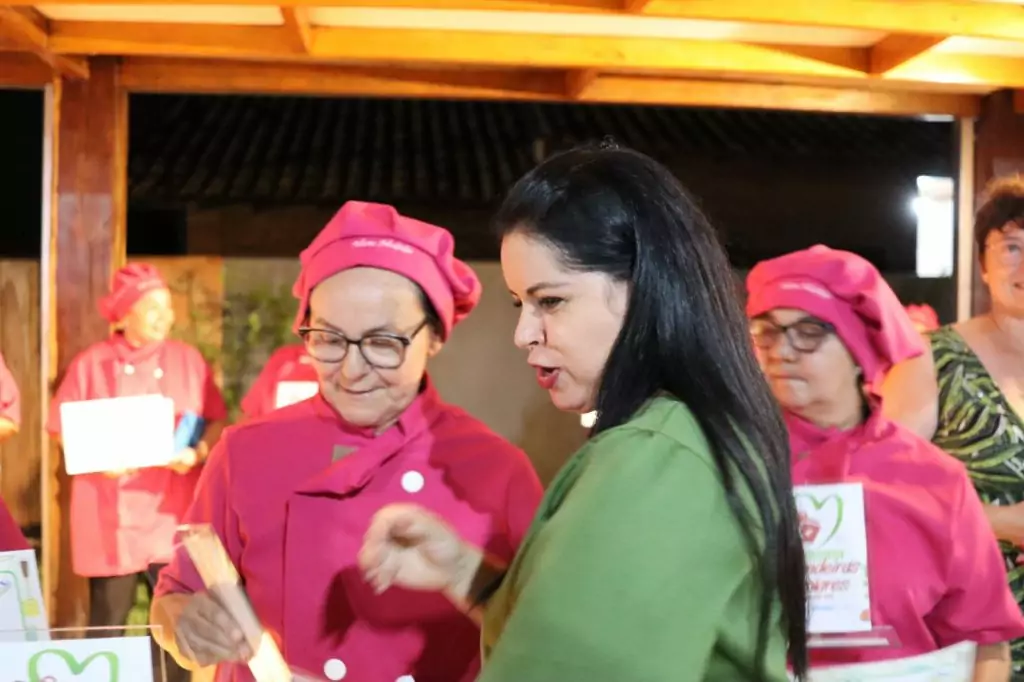 Risoto de Carne-Seca é prato vencedor do 1º Campeonato das Merendeiras Escolares de Caracol Risoto de Carne-Seca é prato vencedor do 1º Campeonato das Merendeiras Escolares de Caracol