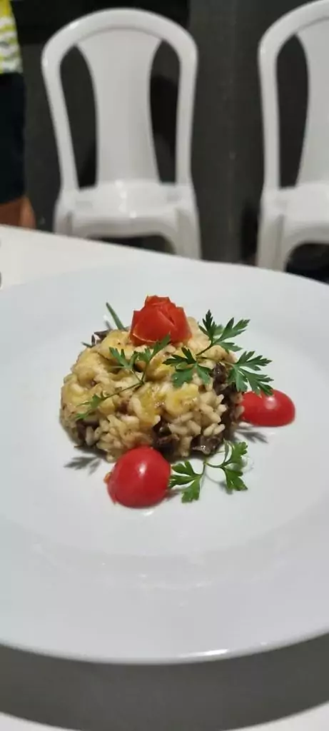Risoto de Carne-Seca é prato vencedor do 1º Campeonato das Merendeiras Escolares de Caracol Risoto de Carne-Seca é prato vencedor do 1º Campeonato das Merendeiras Escolares de Caracol