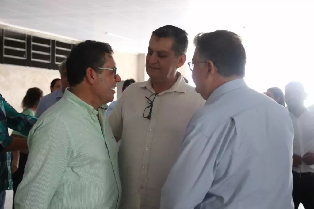 Reinaldo Piti e Aires Cafure recebem Governador Riedel em Bela Vista