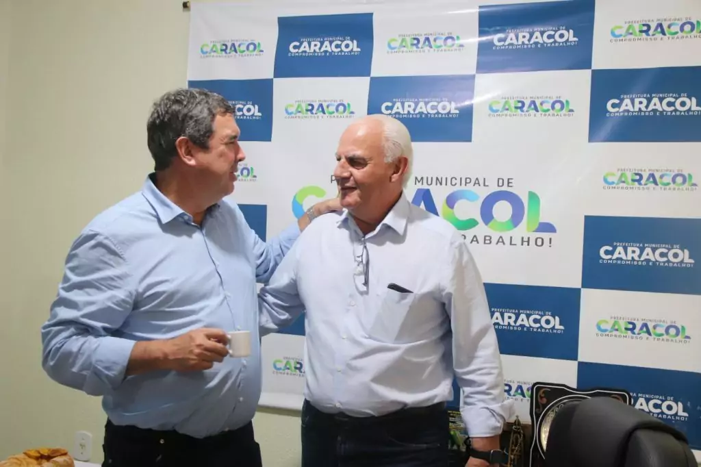 Durante agenda em Caracol, Governador Riedel faz visita técnica nas obras da Escola Estadual Dr. Rubens de Castro Pinto Durante agenda em Caracol, Governador Riedel faz visita técnica nas obras da Escola Estadual Dr. Rubens de Castro Pinto