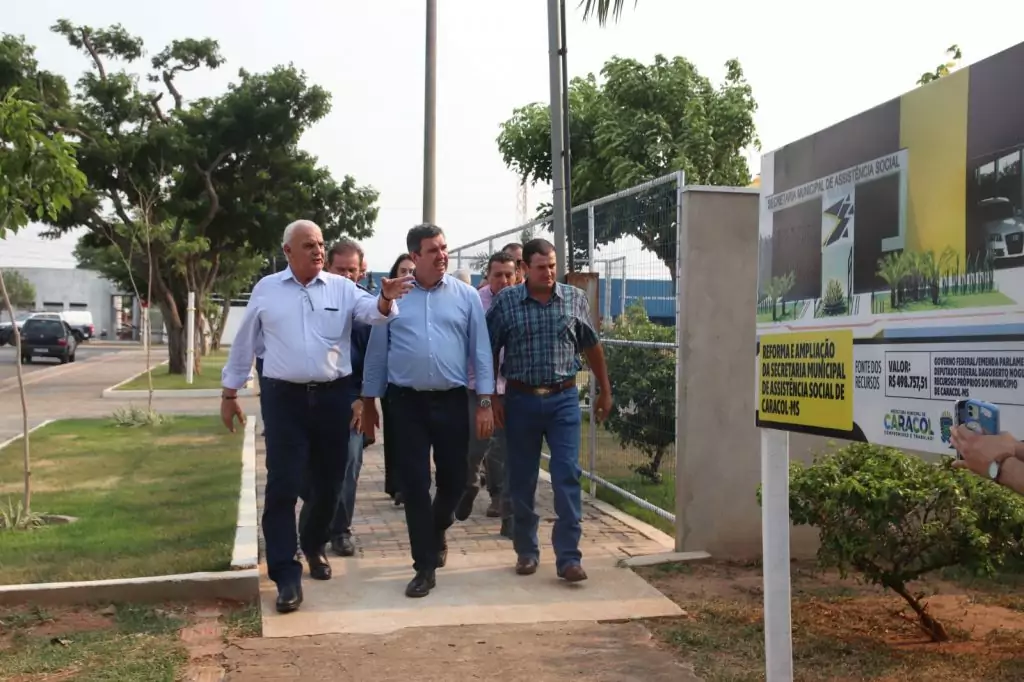 Durante agenda em Caracol, Governador Riedel faz visita técnica nas obras da Escola Estadual Dr. Rubens de Castro Pinto Durante agenda em Caracol, Governador Riedel faz visita técnica nas obras da Escola Estadual Dr. Rubens de Castro Pinto