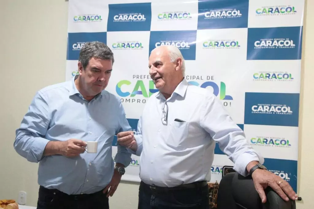 Durante agenda em Caracol, Governador Riedel faz visita técnica nas obras da Escola Estadual Dr. Rubens de Castro Pinto Durante agenda em Caracol, Governador Riedel faz visita técnica nas obras da Escola Estadual Dr. Rubens de Castro Pinto