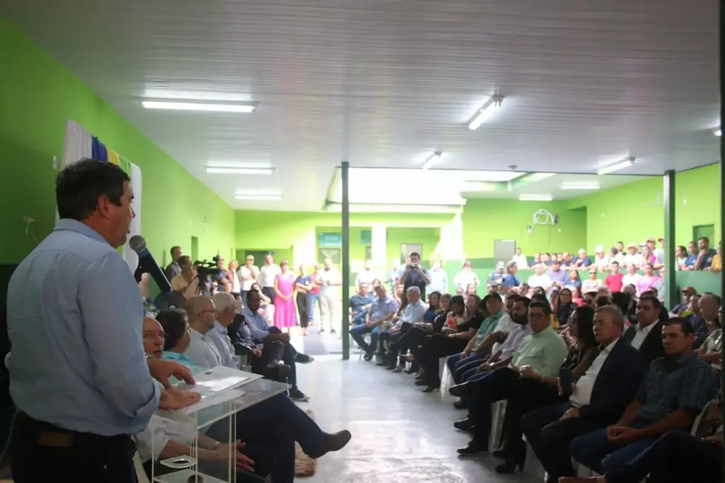 Durante agenda em Caracol, Governador Riedel faz visita técnica nas obras da Escola Estadual Dr. Rubens de Castro Pinto Durante agenda em Caracol, Governador Riedel faz visita técnica nas obras da Escola Estadual Dr. Rubens de Castro Pinto