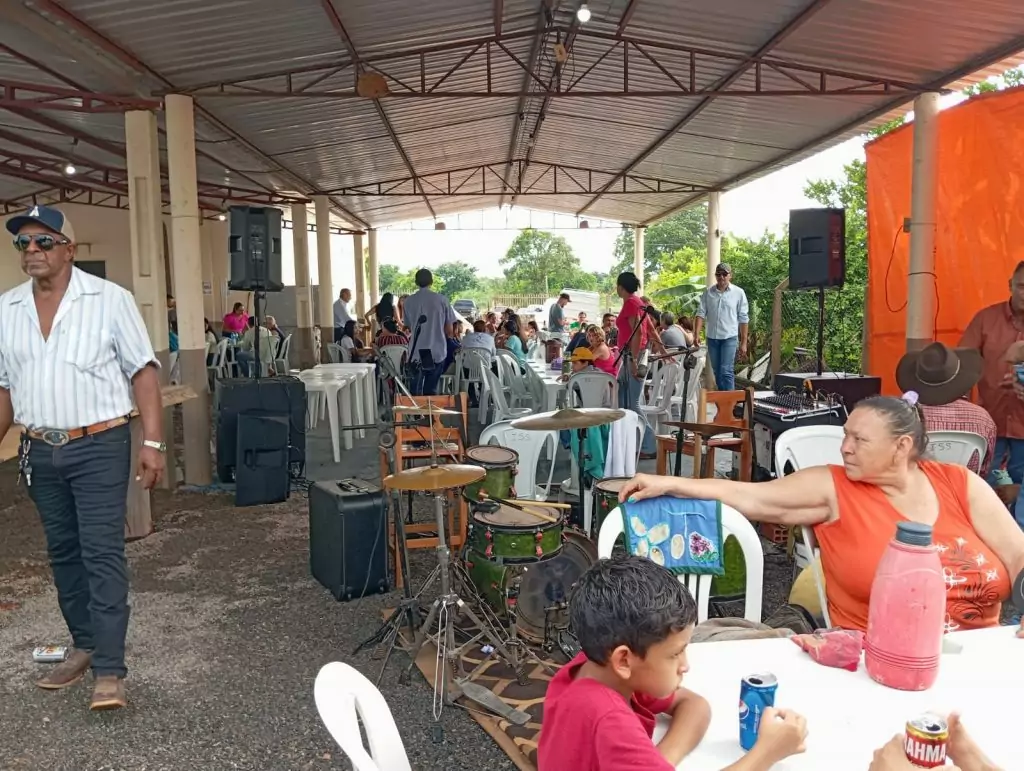 Neco Pagliosa prestigia Festa de São Sebastião no Distrito de Alto Caracol Neco Pagliosa prestigia Festa de São Sebastião no Distrito de Alto Caracol