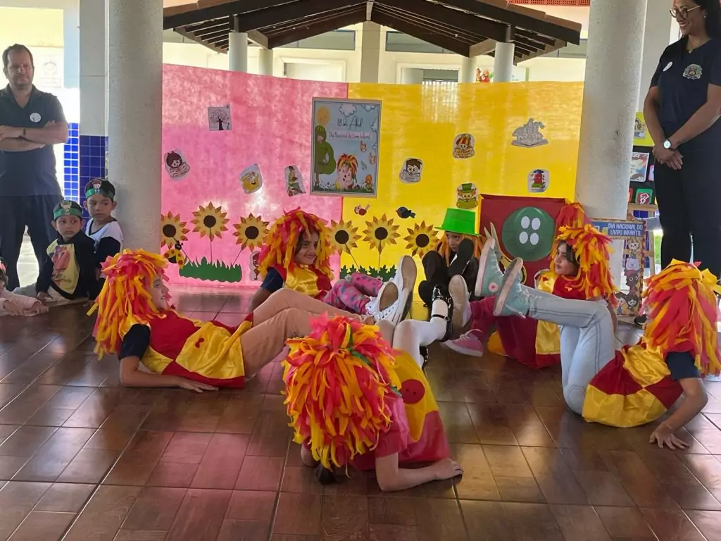 Escolas Municipais de Caracol celebram Dia Nacional do Livro Infantil Escolas Municipais de Caracol celebram Dia Nacional do Livro Infantil